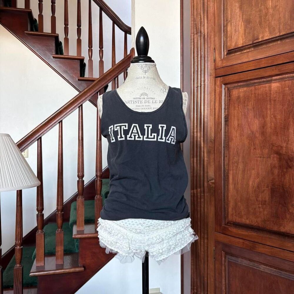 Italia Graphic Muscle Tank T Shirt Gildan Black and White Ultra Cotton